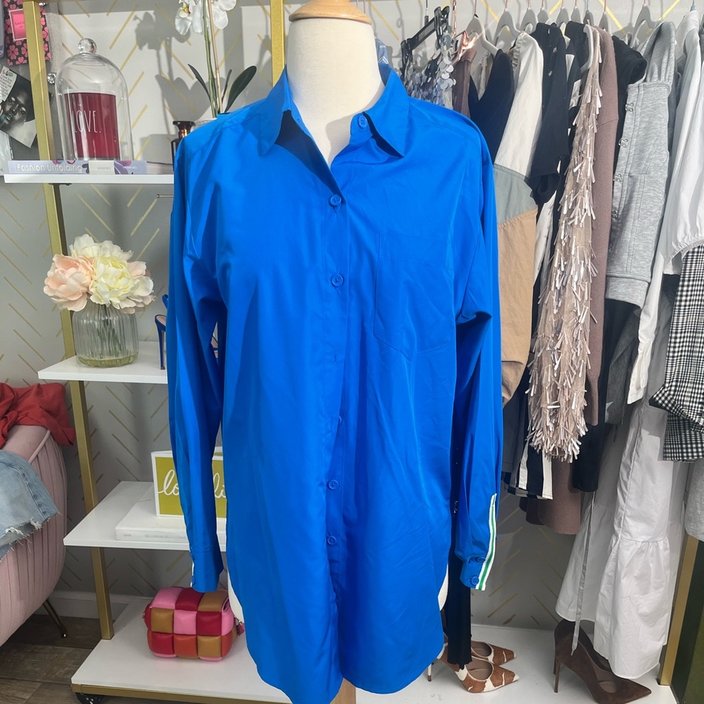 Kahlana Barfield Brown Future Collective blue button down shirt